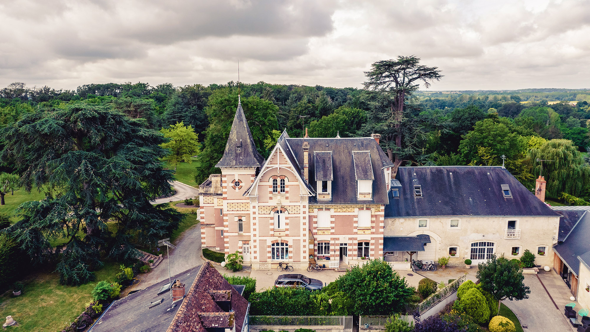 La Poignardière - Chambres d'hôtes, gîte, réceptions, mariages